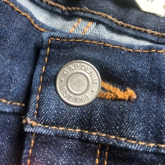 GAP Dark Wash Skinny Jeans - Picture 4 of 8